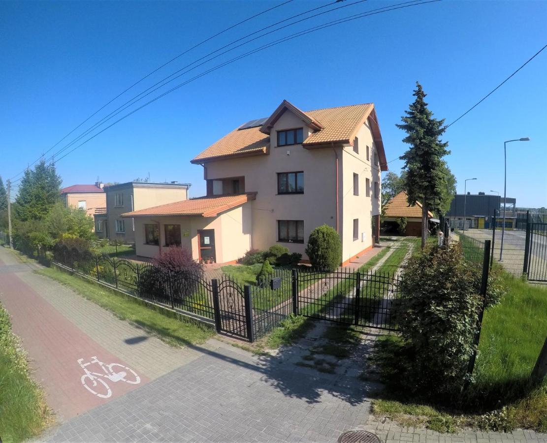 Pokoje Goscinne, Mieszkanie Na Wynajem W Swidniku K Lublina Экстерьер фото